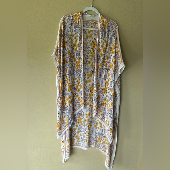 American Eagle Outfitters Other - American Eagle | Floral Kimono